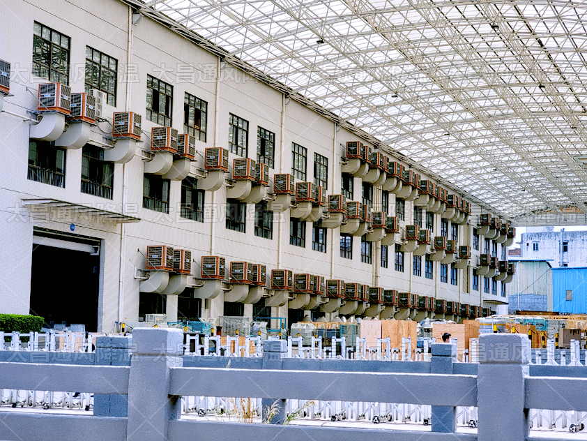 廠房太熱怎么降溫？車間降溫設(shè)備解決方案