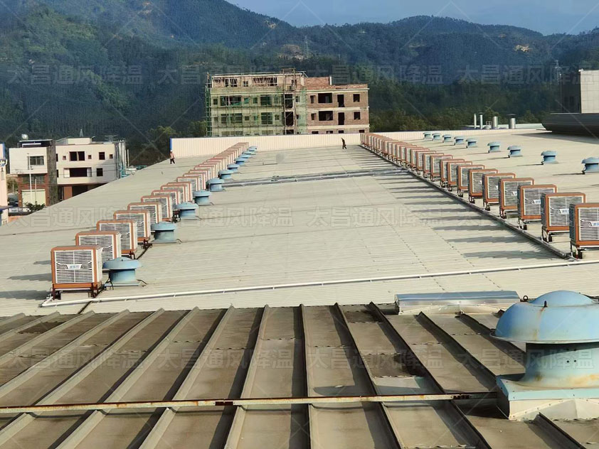 橡膠車間通風(fēng)降溫怎么做呢？橡膠制品廠車間降溫方法